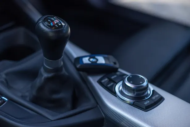 Lyllo Cazino Cazinou Aplicație Android/iOS